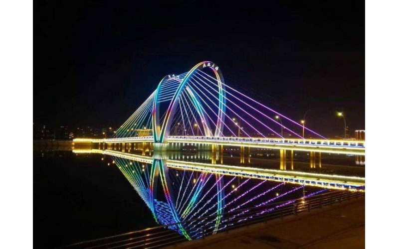 做好這四點(diǎn)，城市廣場夜景照明能給人們提供視覺享受